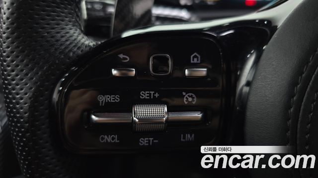 Mercedes-Benz A-Class 2021 — photo 25