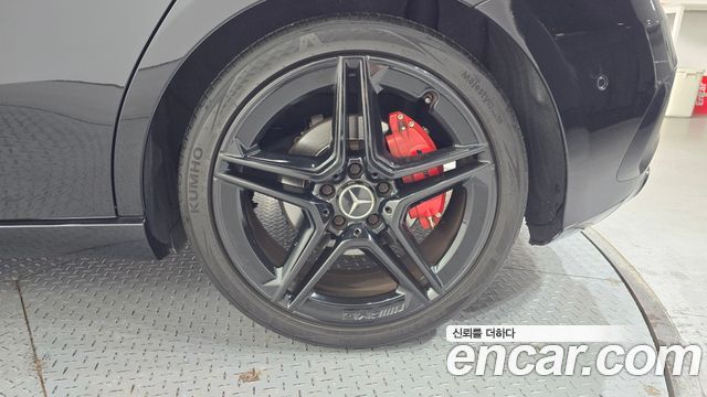 Mercedes-Benz A-Class 2021 — photo 7