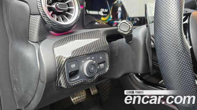 Mercedes-Benz A-Class 2021 — photo 27