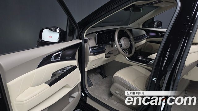 Kia Canival 2022 — photo 13