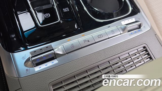 Kia Canival 2022 — photo 22