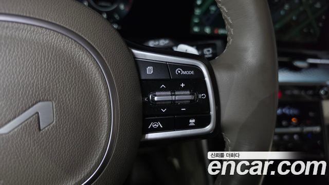 Kia Canival 2022 — photo 23
