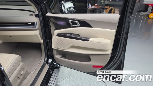 Kia Canival 2022 — photo 15