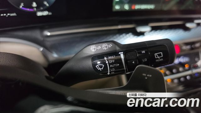 Kia Canival 2022 — photo 40