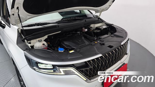 Kia Canival 2023 — photo 6
