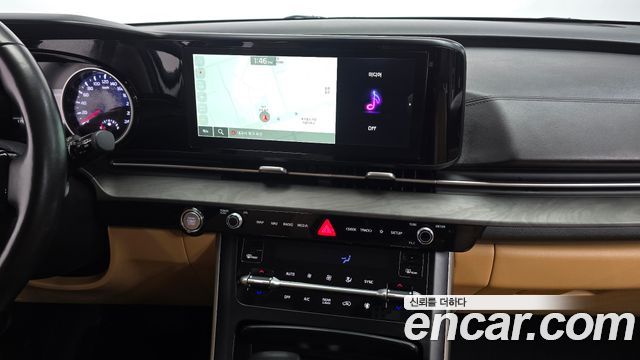 Kia Canival 2023 — photo 17