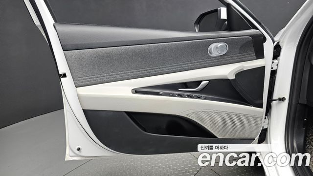 Hyundai AVANTE 2022 — photo 14