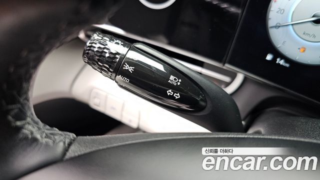 Hyundai AVANTE 2022 — photo 31
