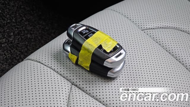 Hyundai AVANTE 2022 — photo 32