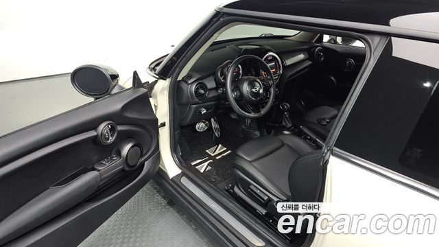 Mini Cooper 2019 — photo 10