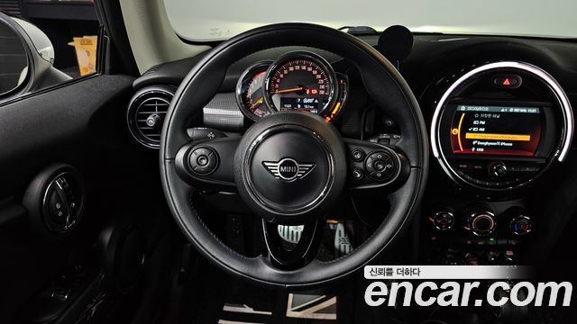 Mini Cooper 2019 — photo 13