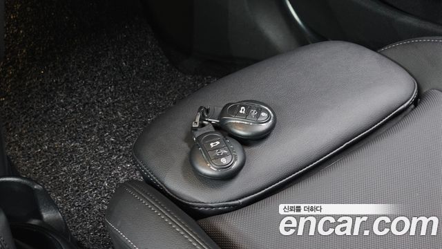Mini Cooper 2019 — photo 16