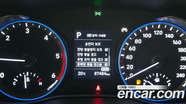 Hyundai Kona 2018 — photo 16