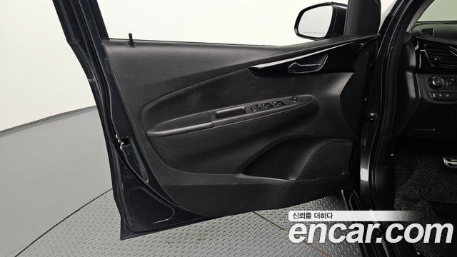 Chevrolet Korea Spark 2017 — photo 14