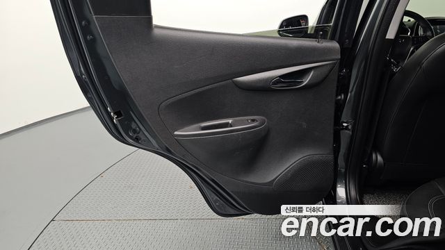 Chevrolet Korea Spark 2017 — photo 15