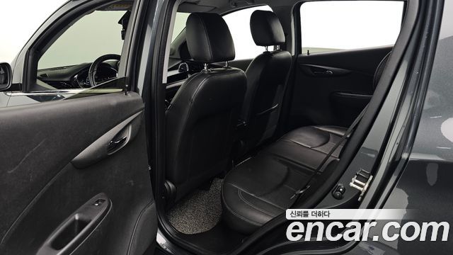 Chevrolet Korea Spark 2017 — photo 16