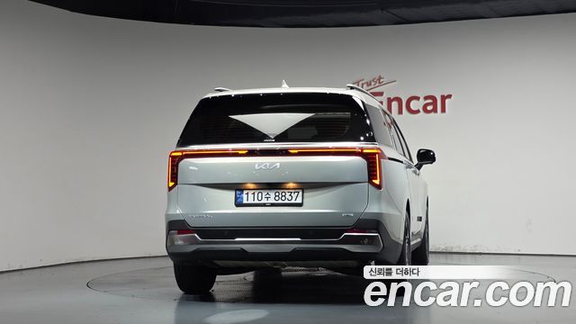 Kia Canival 2025 — photo 4