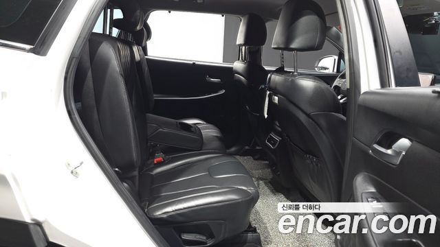 Hyundai Santafe 2022 — photo 18