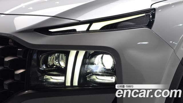 Hyundai Santafe 2022 — photo 8