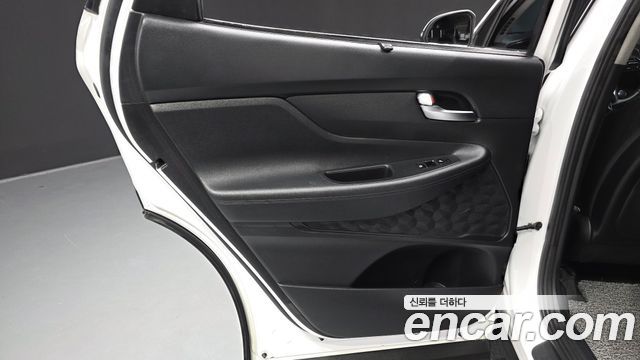 Hyundai Santafe 2022 — photo 15