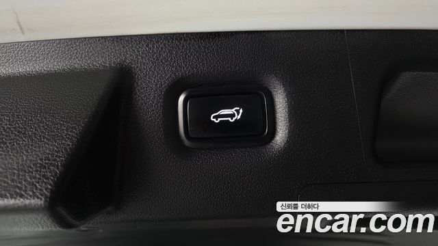 Hyundai Santafe 2022 — photo 27