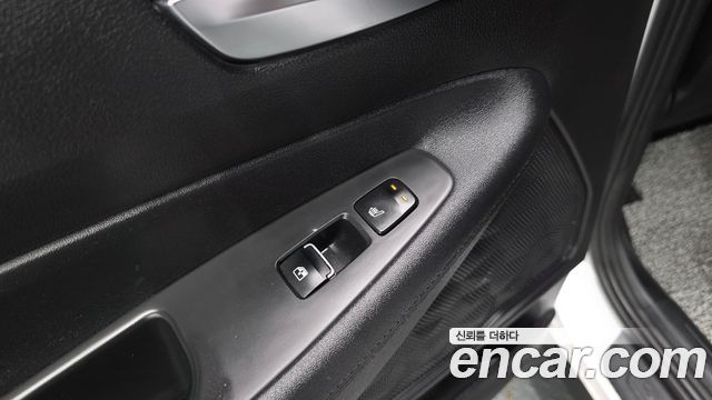 Hyundai Santafe 2022 — photo 30