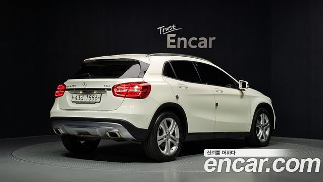 Mercedes-Benz GLA-Class 2015 — photo 2