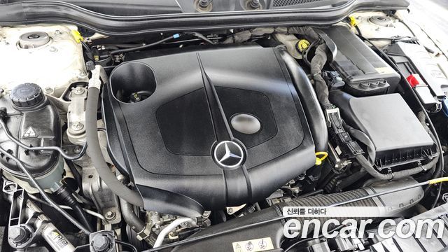 Mercedes-Benz GLA-Class 2015 — photo 6