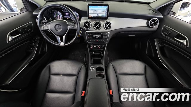 Mercedes-Benz GLA-Class 2015 — photo 7