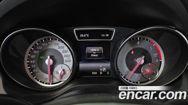 Mercedes-Benz GLA-Class 2015 — photo 8