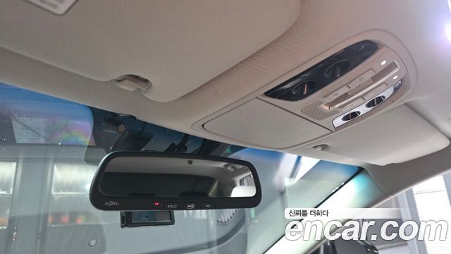 Kia K7 2016 — photo 22