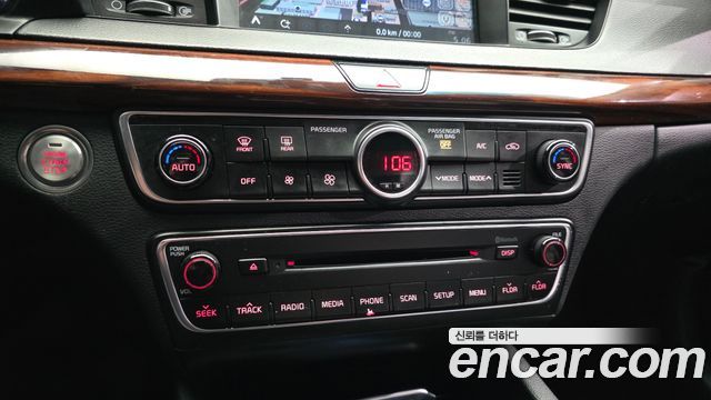Kia K7 2016 — photo 23