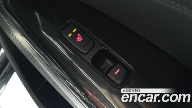 Kia K7 2016 — photo 24