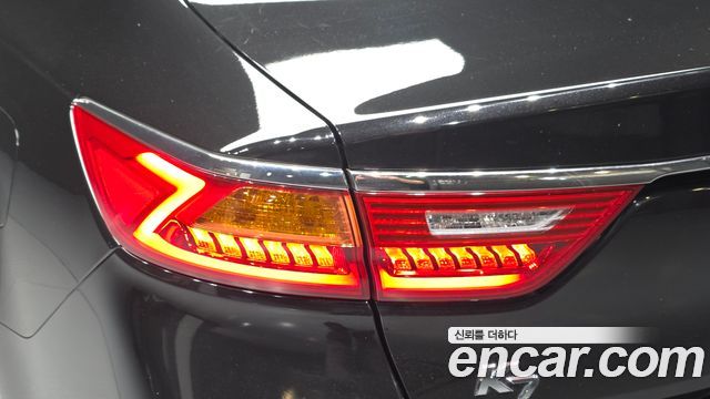 Kia K7 2016 — photo 9