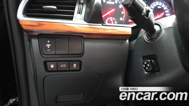 Kia K7 2016 — photo 28