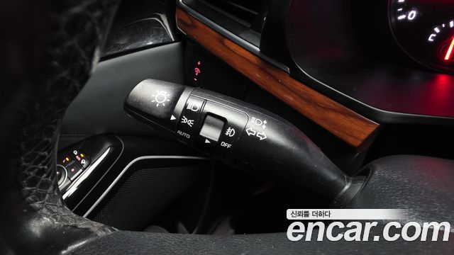 Kia K7 2016 — photo 29