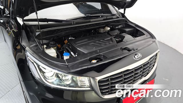 Kia Canival 2019 — photo 6