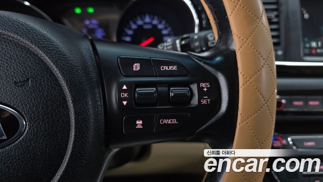Kia Canival 2019 — photo 15