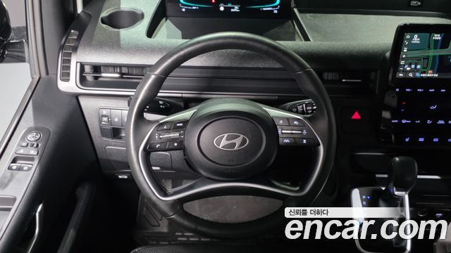 Hyundai Staria 2025 — photo 19