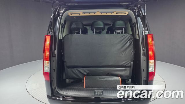 Hyundai Staria 2025 — photo 26