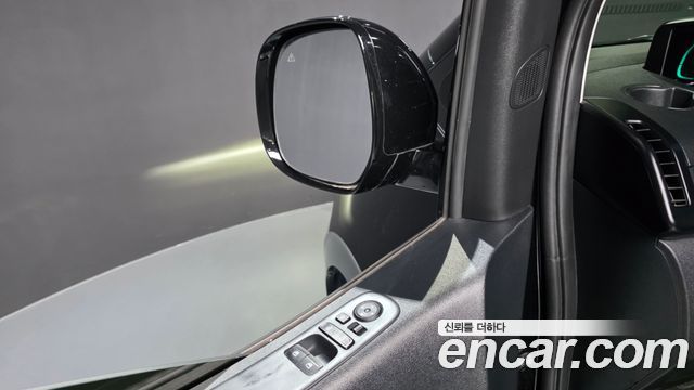 Hyundai Staria 2025 — photo 27