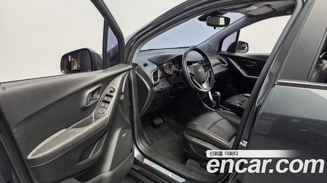 Chevrolet Korea Trax 2017 — photo 13