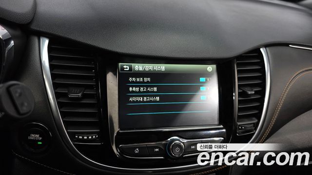 Chevrolet Korea Trax 2017 — photo 22