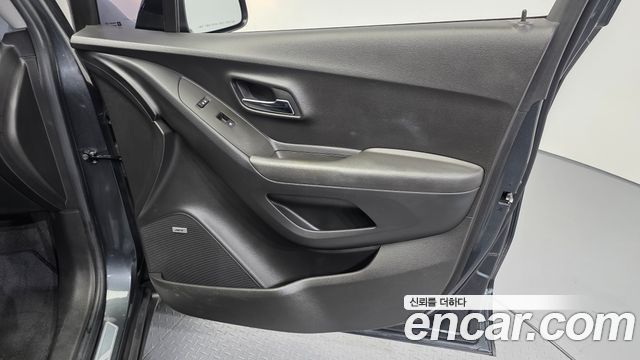 Chevrolet Korea Trax 2017 — photo 15