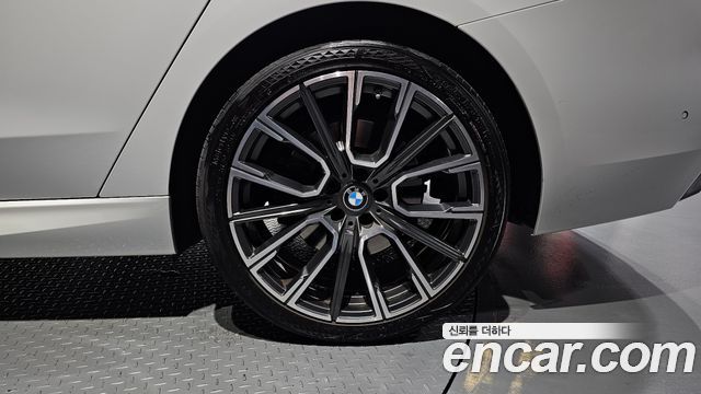 BMW Gran Turismo 2024 — photo 7