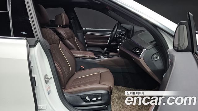 BMW Gran Turismo 2024 — photo 16
