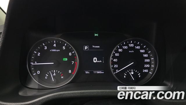 Hyundai AVANTE 2016 — photo 11