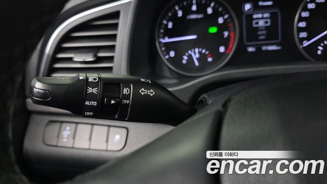 Hyundai AVANTE 2016 — photo 27