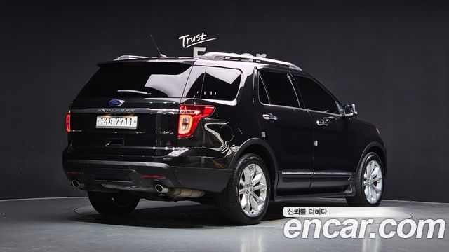 Ford Explorer 2014 — photo 2