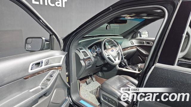 Ford Explorer 2014 — photo 10
